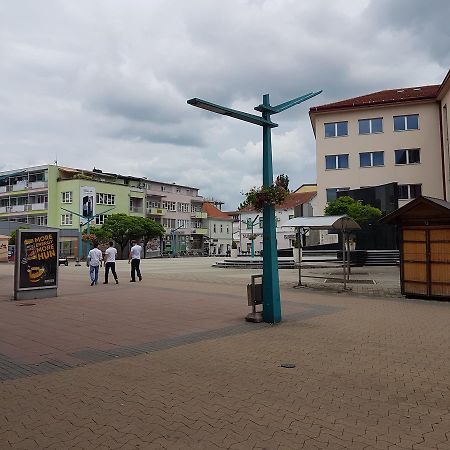 Apartamento Roses Bihać Exterior foto