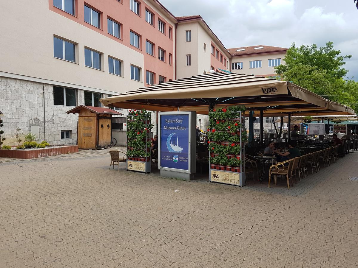 Apartamento Roses Bihać Exterior foto