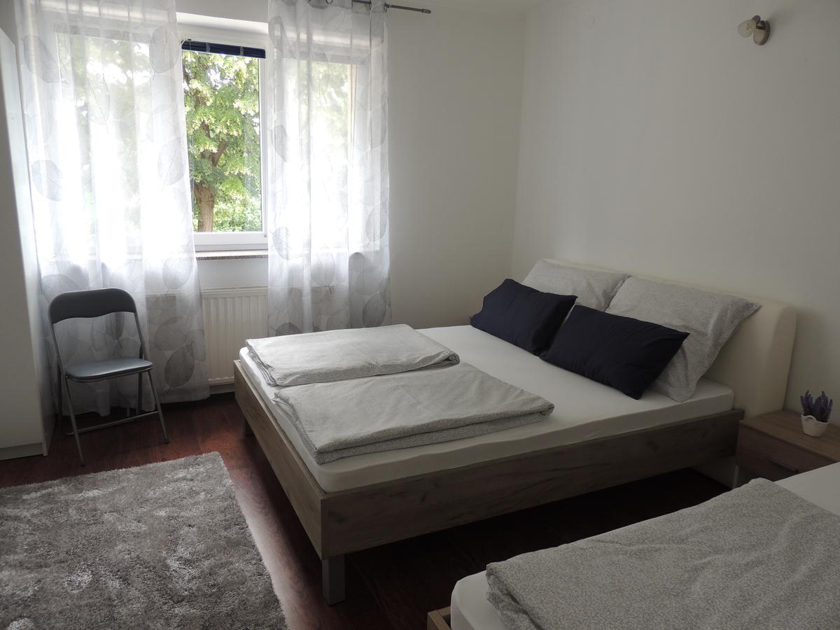 Apartamento Roses Bihać Exterior foto